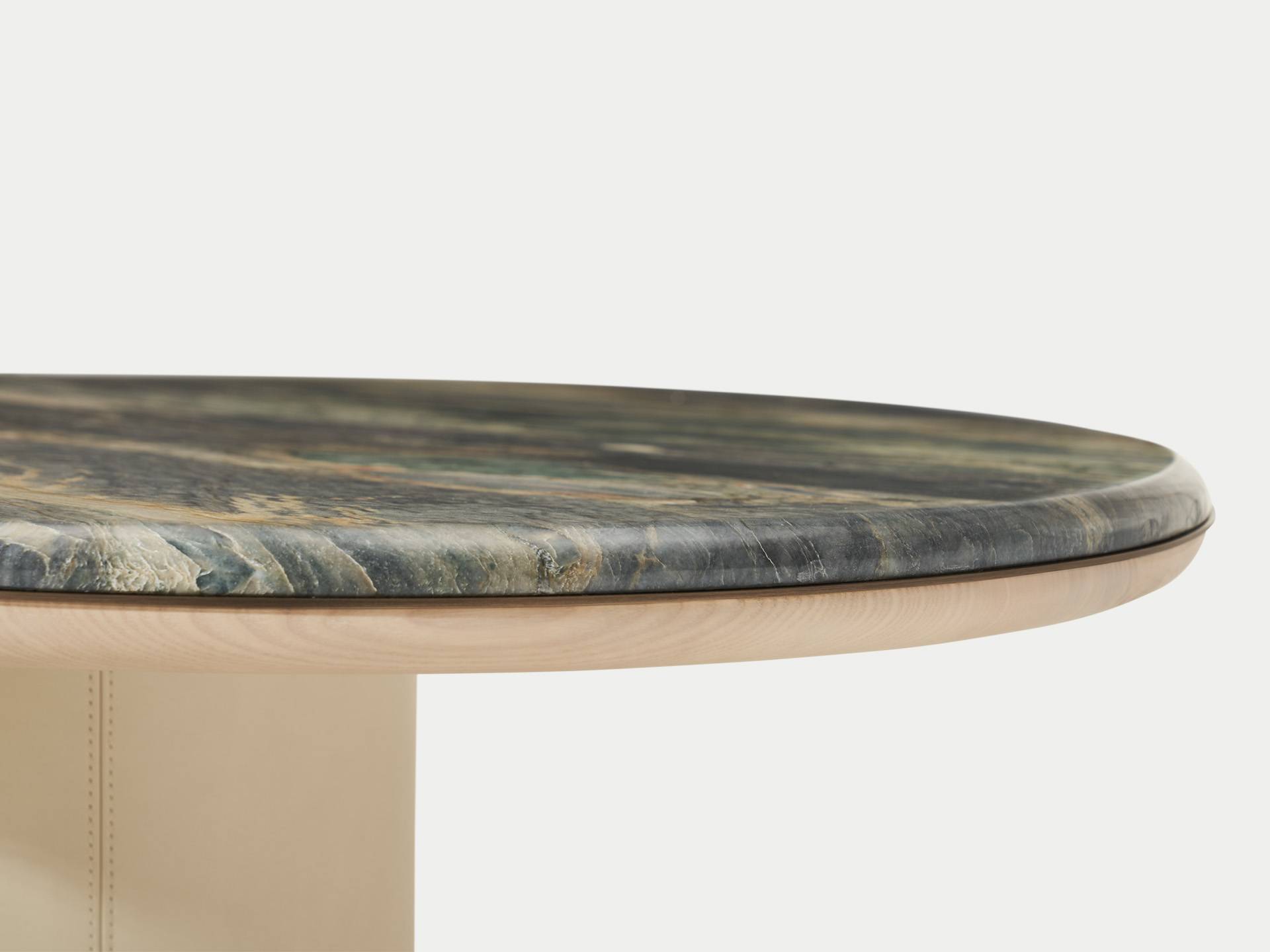 RAVOH-MUSEUM-ROMA-SIDE-TABLE-03.jpg